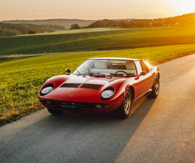 How the Lamborghini Miura P400 challenged Ferrari in 1966 | Luxuo