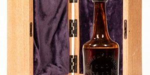 The world’s oldest bourbon sold for US$137,000